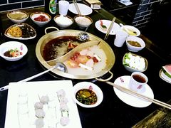 -怡品川宇火锅(宝立方店)