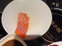 -钱小奴海鲜自助黑金店(杭州滨江龙湖店)