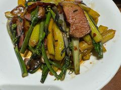 红菜苔炒腊肉-天下客饭店(中山路店)