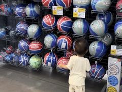 -迪卡侬(苗岭路店)