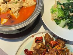 豆腐就要炖着吃-野蔓果·山野菜(西湖景区·龙井茶田店)