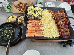 -豚妈妈汤饭·部队锅(南京东路店)