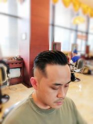 -尼特斯男士发型馆