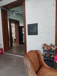 -Hair Co.一间沙龙