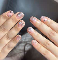 -阿噶西美甲美睫