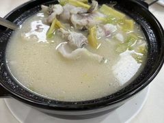 -品香菜馆(旗峰路中侨大厦店)