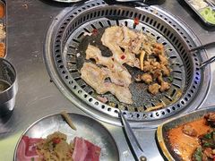 -马路牙子烧烤音乐酒馆(望京店)