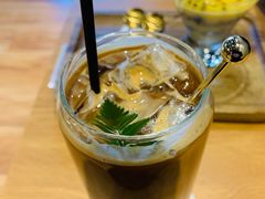 -ZING COFFEE 镜咖啡