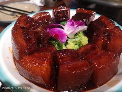 招牌秘制红烧肉-尚府一品·烤鸭·新京菜(圆明园店)