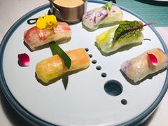 漫步花开彩虹卷-蜜桃花开·中西融合菜E&W(南长街店)