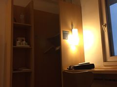 -宜必思酒店(北京三里屯呼家楼地铁站店)