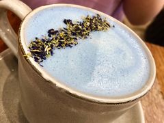 -FLOVIE FLORIST CAFE