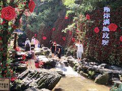 -大平台龙居瀑布旅游区