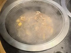-锅老头海鲜铁锅炖