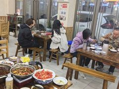 -乡土特色.冷锅鱼.牦牛肉汤锅