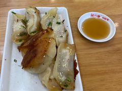 -小姜锅贴(凤凰街店)