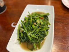 -Dang restaurant (patong phuket)