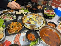 -牛牛牛酸菜煎肉店(望云寺路店)