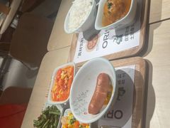 -老乡鸡(上海白玉兰广场店)