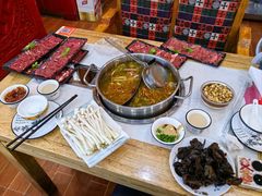 -田村·酸汤鲜牦牛肉火锅(布达拉宫广场店)