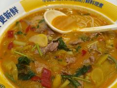 -粉小主·贵州酸汤牛肉粉(南京仙林金鹰店)