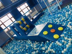 -哆啦爱梦儿童乐园(住邦城市广场店)