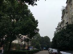 -汪董小区-停车场