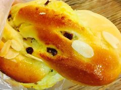 蔓越莓椰子卷-TIMO COFFEE 阿拉校园面包