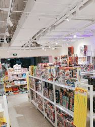 -嗨本可潮玩仓(大兴大悦春风里店)