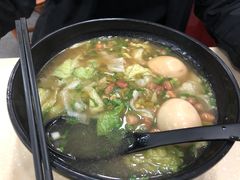 -龙记桂林米粉(财满街店)