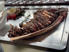 战斧牛排-恰餐厅及酒吧CHAR Bar & Grill(北京三里屯洲际店)