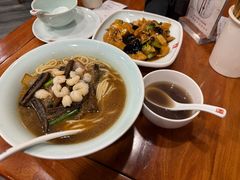 品奎元四宝之虾爆鳝面-奎元馆.百年奎元.非遗传承(西湖边的解放路店)