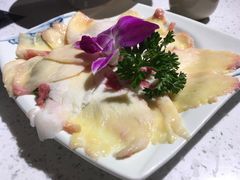 -贵府酸汤牛肉火锅·贵州老字号(飞山街店)