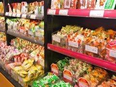 -良品铺子(长和国际店)