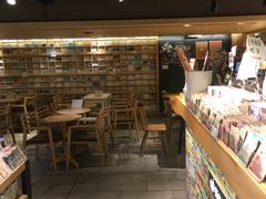 -猫的天空之城概念书店(苏州诚品店)