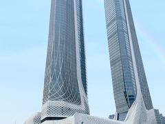 -南京眼步行桥