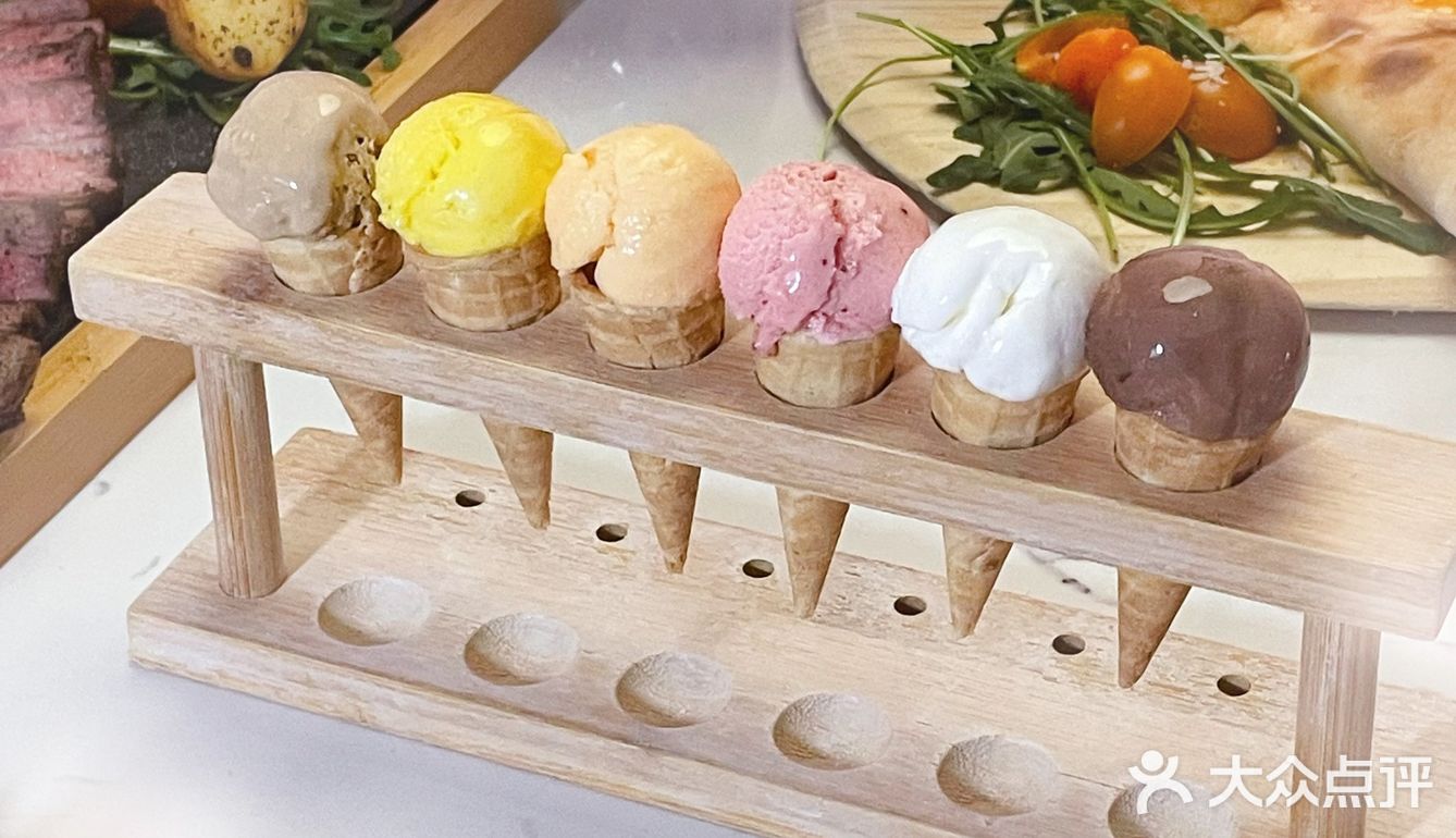 超可爱的冰淇淋🍦一口可以炫六个｜外滩意大利餐🍴  