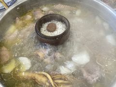-朴小妹人参鸡汤火锅(长白山万达店)