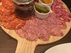 -恰餐厅及酒吧 CHAR Bar & Grill (北京丽都皇冠假日店)