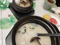 -云海肴汽锅鸡·云南小炒(曲江大悦城店)