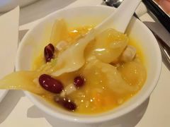 -港丽餐厅(高德置地店)