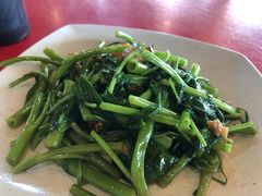-大树下海鲜饭店