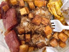 糯米饭加腊肠加烧卖-权记骨粥
