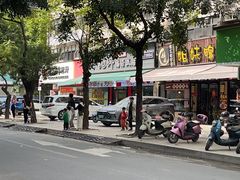 -姐妹鸭仔饭店(湾南路店)