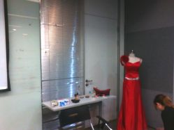 -上海彩妆秀摄影设计有限公司