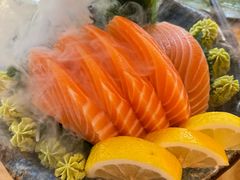 三文鱼刺身厚切-米禾良日料(人民广场店)