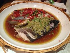 双椒鱼头-鄱阳湖·江西小炒·瓦罐煨汤(五道口店)