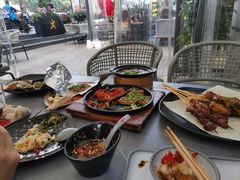 -何师烧烤Pro ·江湖川菜·小龙虾·精酿(太古里旗舰店)
