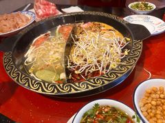 -重庆三峡火锅城(梅林店)