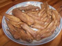 -王浩儿纪六孃甜皮鸭(乐山总店)